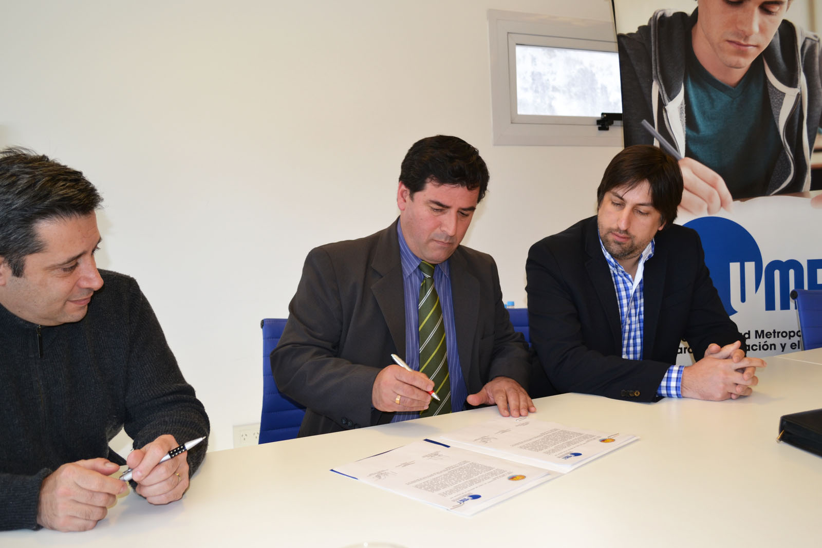 Capitanes firmó convenio de cooperación con la Universidad Metropolitana para la Educación y el Trabajo