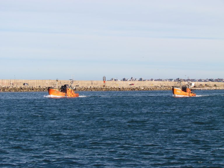 Barcos marplatenses son resistidos en General Lavalle