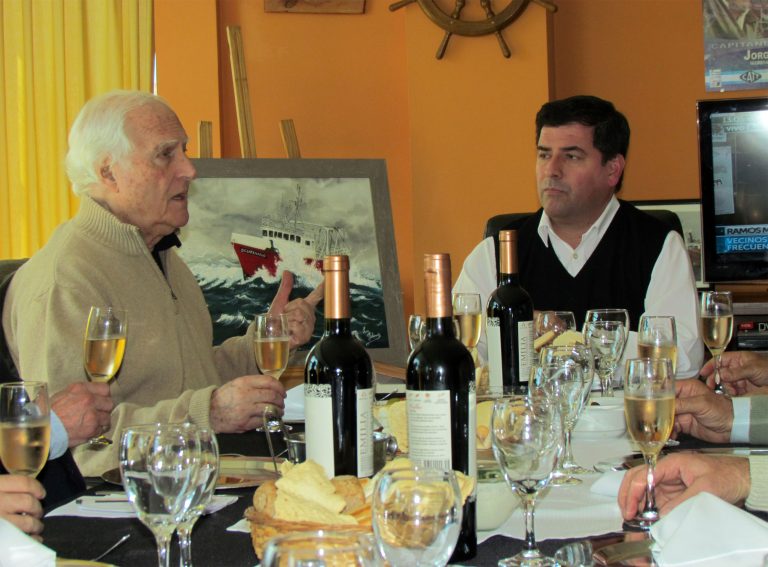 “Pino” Solanas dialogó con Capitanes sobre su proyecto de ley para la pesca