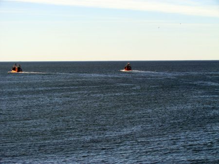 Barcos costeros locales buscan pescar ancho铆ta desde Necochea