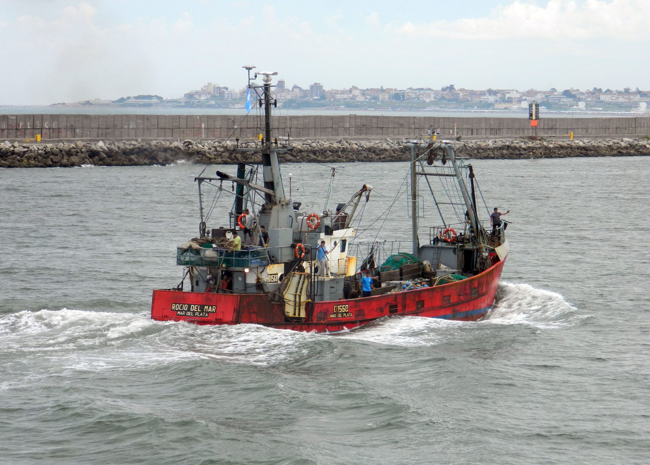 La Provincia habilita a seis fresqueros para operar en sus aguas sobre anchoíta