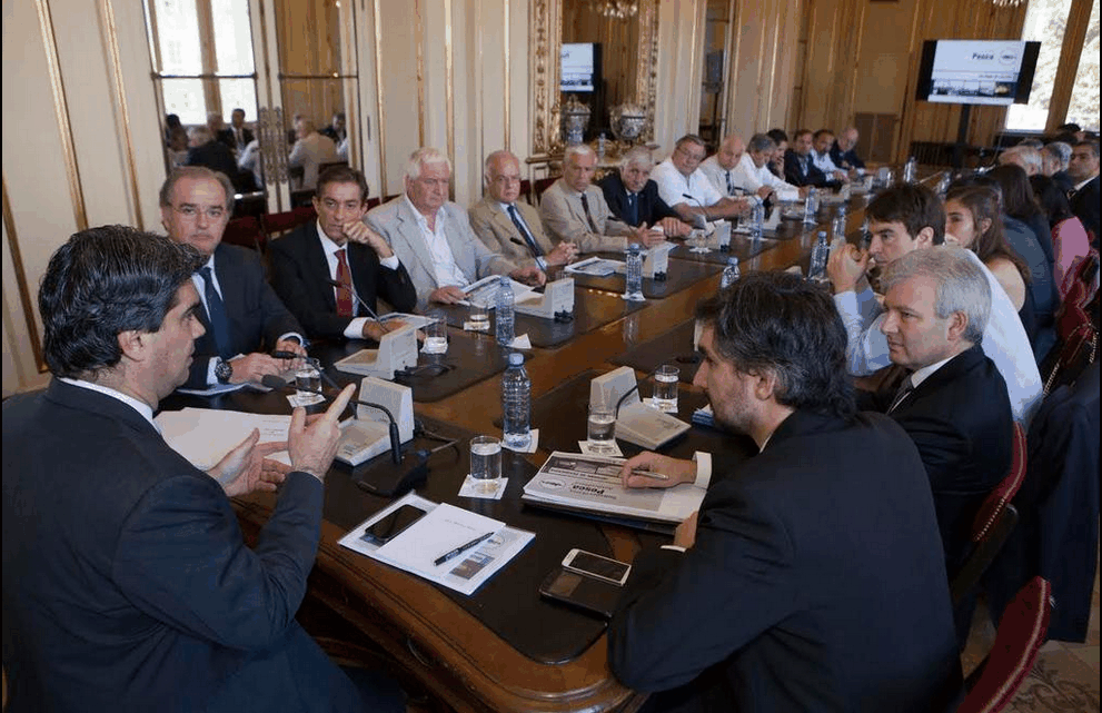 Diversos representantes de la industria se reunieron con Capitanich