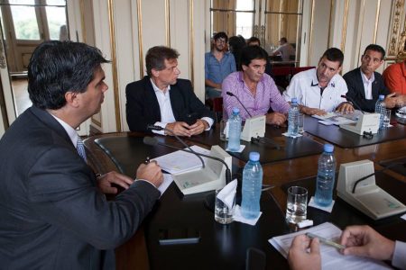 Desde el Gobierno insisten con la vuelta del mercado concentrador