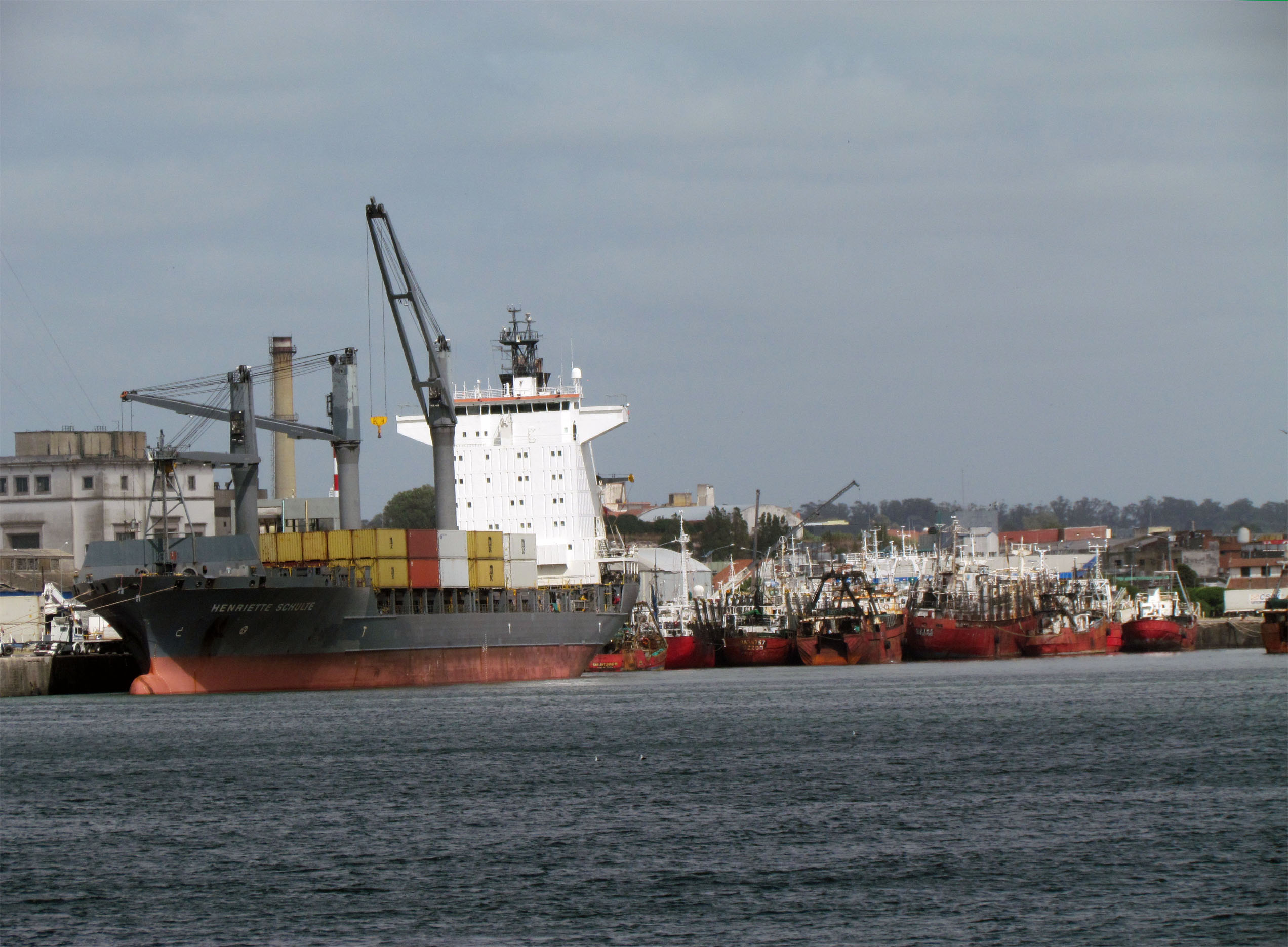 Llegó el esperado portacontenedores “Henriette Schulte”