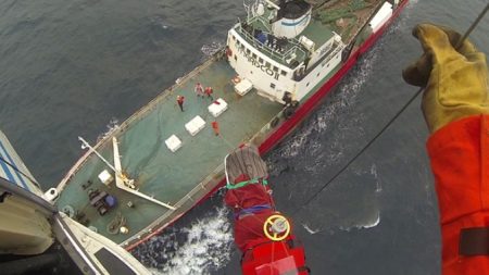 Prefectura evacuó a marinero de “El Marisco IIâ€