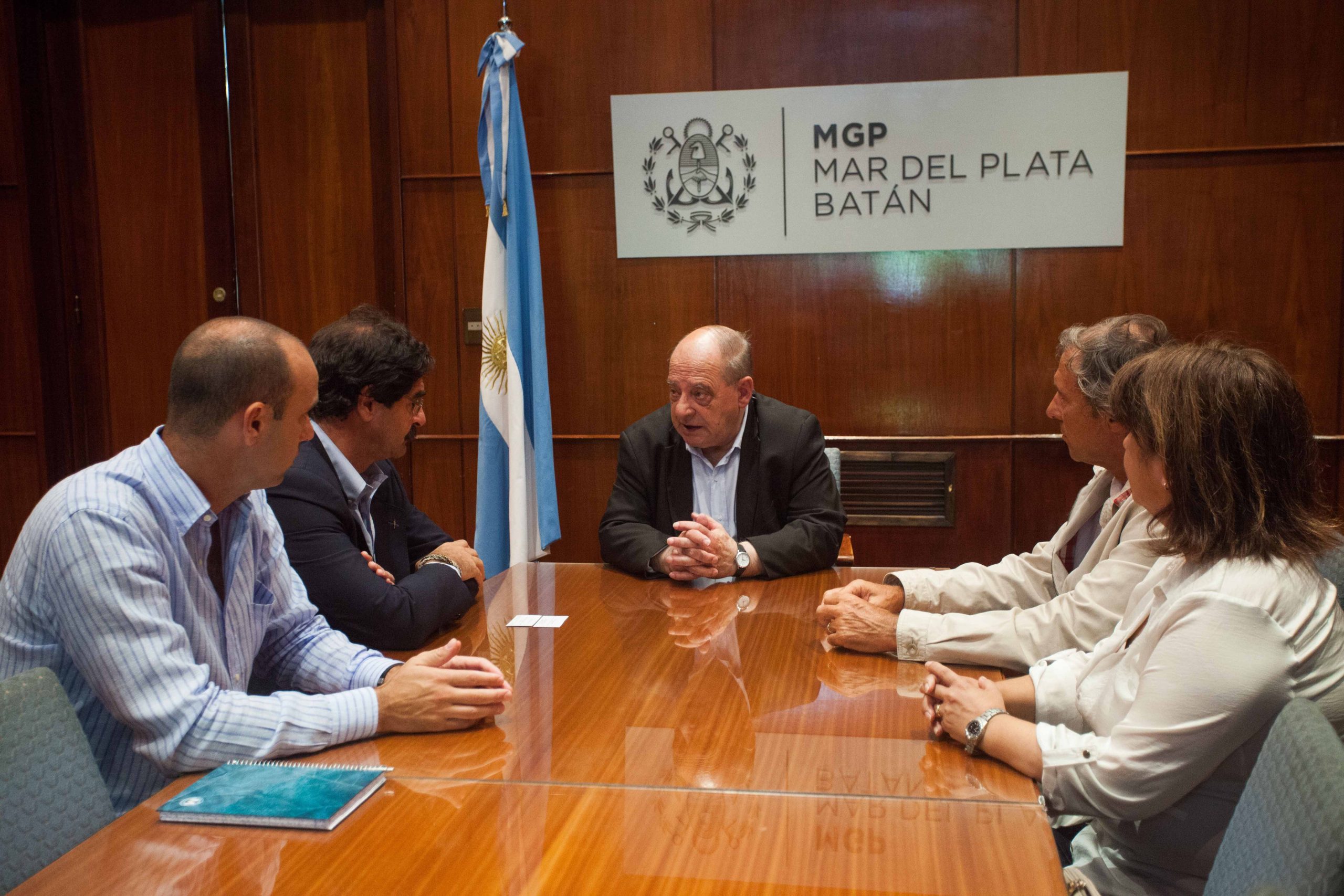 “Es fundamental derogar la ley que impide al puerto local competir con otros del sur”