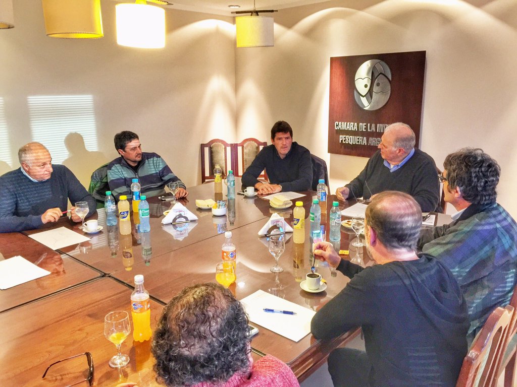 Empresarios plantean inquietudes por el puerto y los reembolsos patagónicos