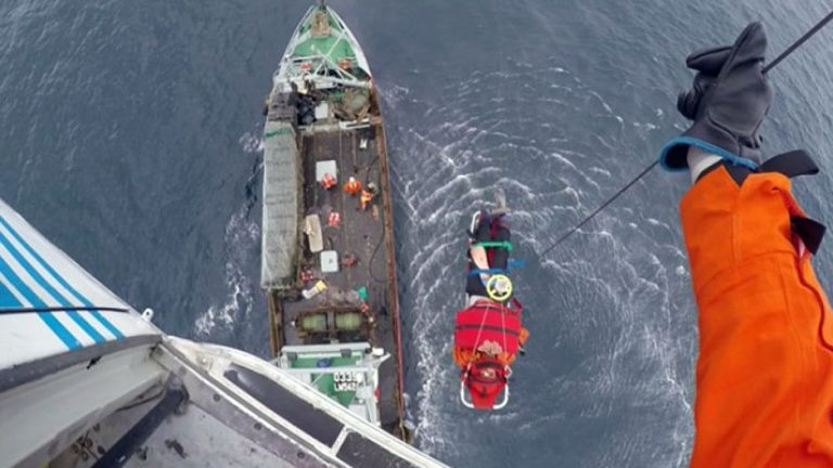 Prefectura debió evacuar a marinero del “Gaucho Grande”
