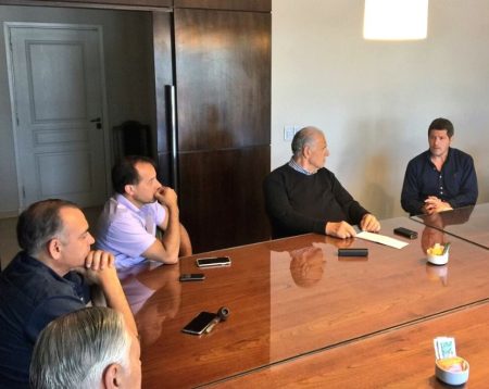 Empresarios y legisladores proyectan acciones para respaldar posici贸n de puertos bonaerenses