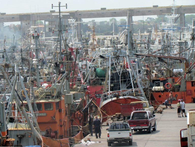 Nuevo aumento del gasoil condiciona la vuelta a la actividad de la flota costera