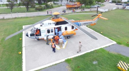 Prefectura evacu贸 marinero del buque 芦Coral Blanco禄