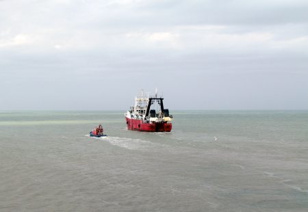 Zarparon m谩s de 32 buques: Eficiencia y logros de equipo en el Puerto de Mar del Plata