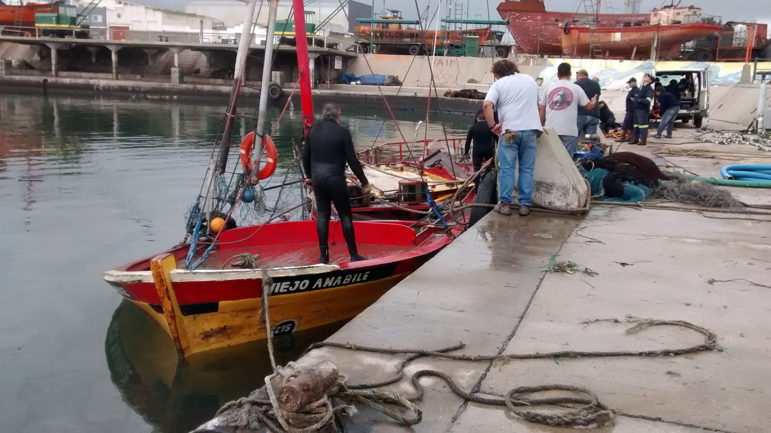 Así fue el operativo para reflotar a la “Amabile”