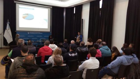 Se realiz贸 taller sobre comercializaci贸n de pescados y mariscos en el mercado interno