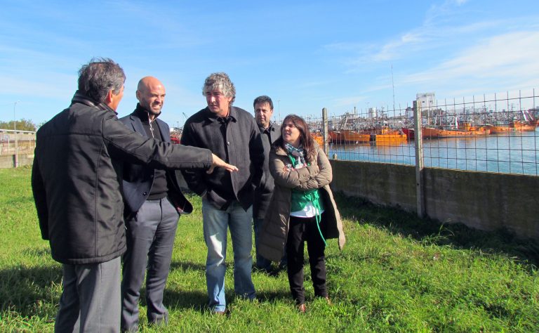 El ministro Dietrich se refirió a la construcción del Espigón 9