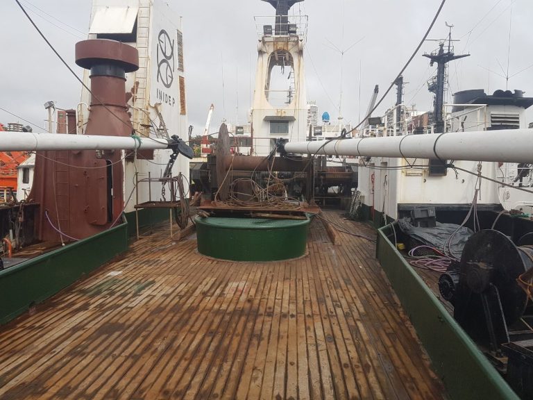 Nuevo reclamo del personal embarcado del Inidep