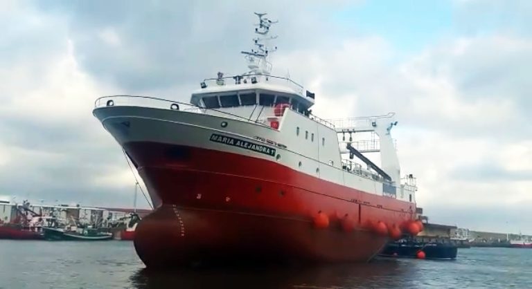 Fue botado el “MarÃa Alejandra 1°â€, el nuevo buque del grupo Valastro