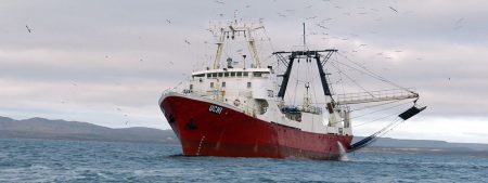 鈥淓l a帽o pasado tuvimos 36 barcos con m谩s de 40 metros pescando langostino鈥