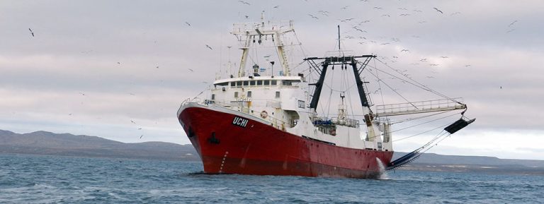 “El año pasado tuvimos 36 barcos con más de 40 metros pescando langostino”