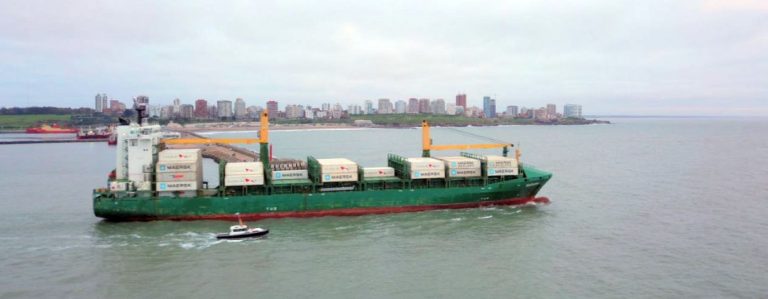 Por el paro del Senasa, el “Saturn” salió de Mar del Plata con la mitad de la carga prevista