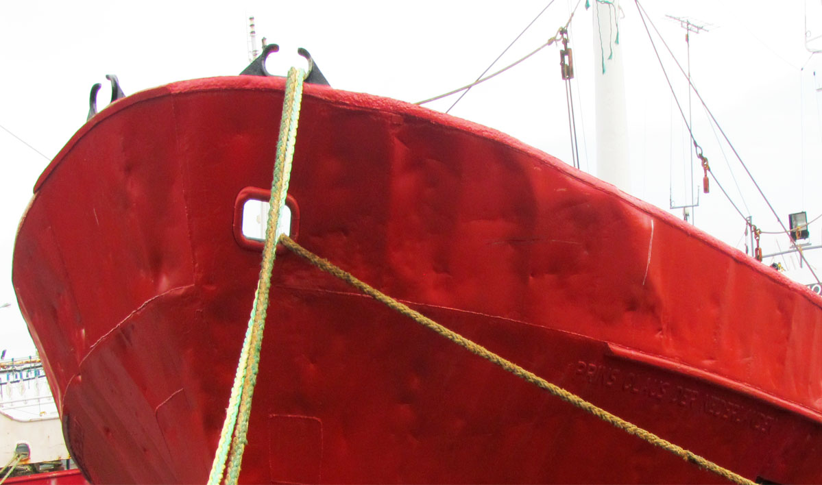 Reducen a diez dÃas el plazo para incorporar trajes aislantes; pero persisten las dudas