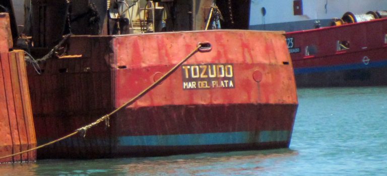 Preocupa la extensi贸n del conflicto a buques merluceros y costeros