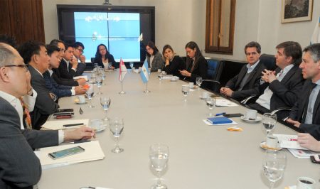 Ronda de negocios con empresarios de Singapur