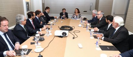 Michetti abord贸 la agenda pesquera en Espa帽a