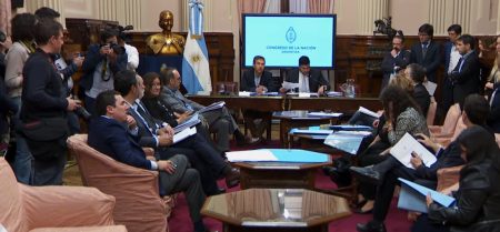 El Congreso posterg贸 el tratamiento del decreto que busca modernizar la flota