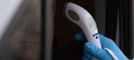 Coronavirus: controles en el ingreso a una planta de procesamiento