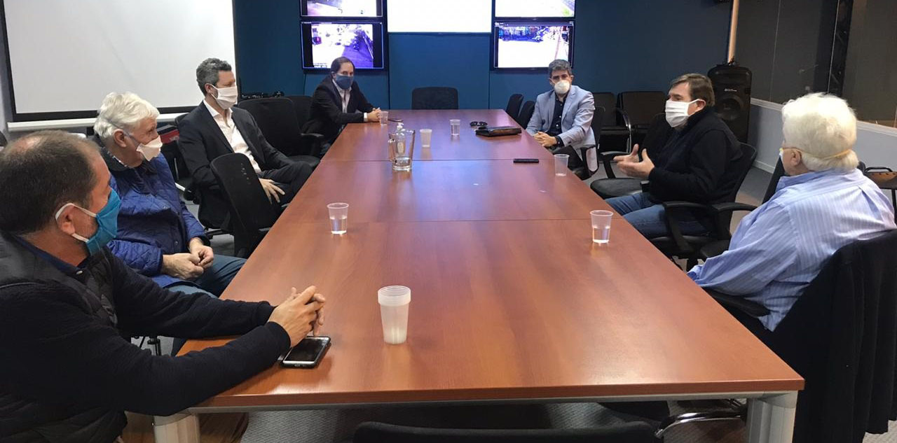 Empresas del sector realizan donaci贸n para practicar 10 mil testeos en Mar del Plata