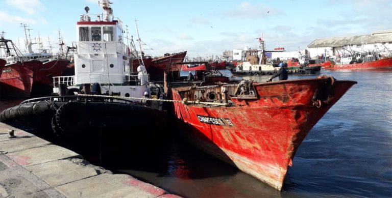 El Consorcio Portuario dispuso iniciar el desguace de buques inactivos