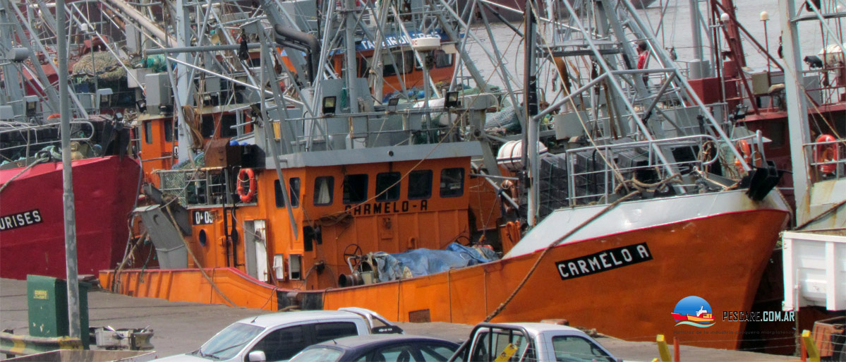 Naufragó el buque costero “Carmelo A”; tripulantes a salvo