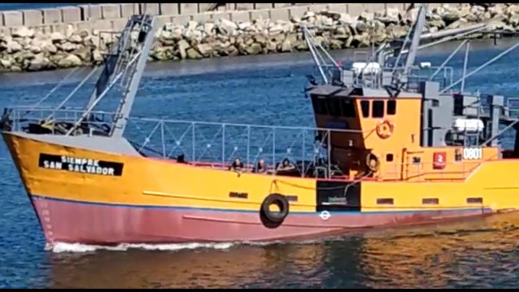 Naufragó el B/P Siempre San Salvador