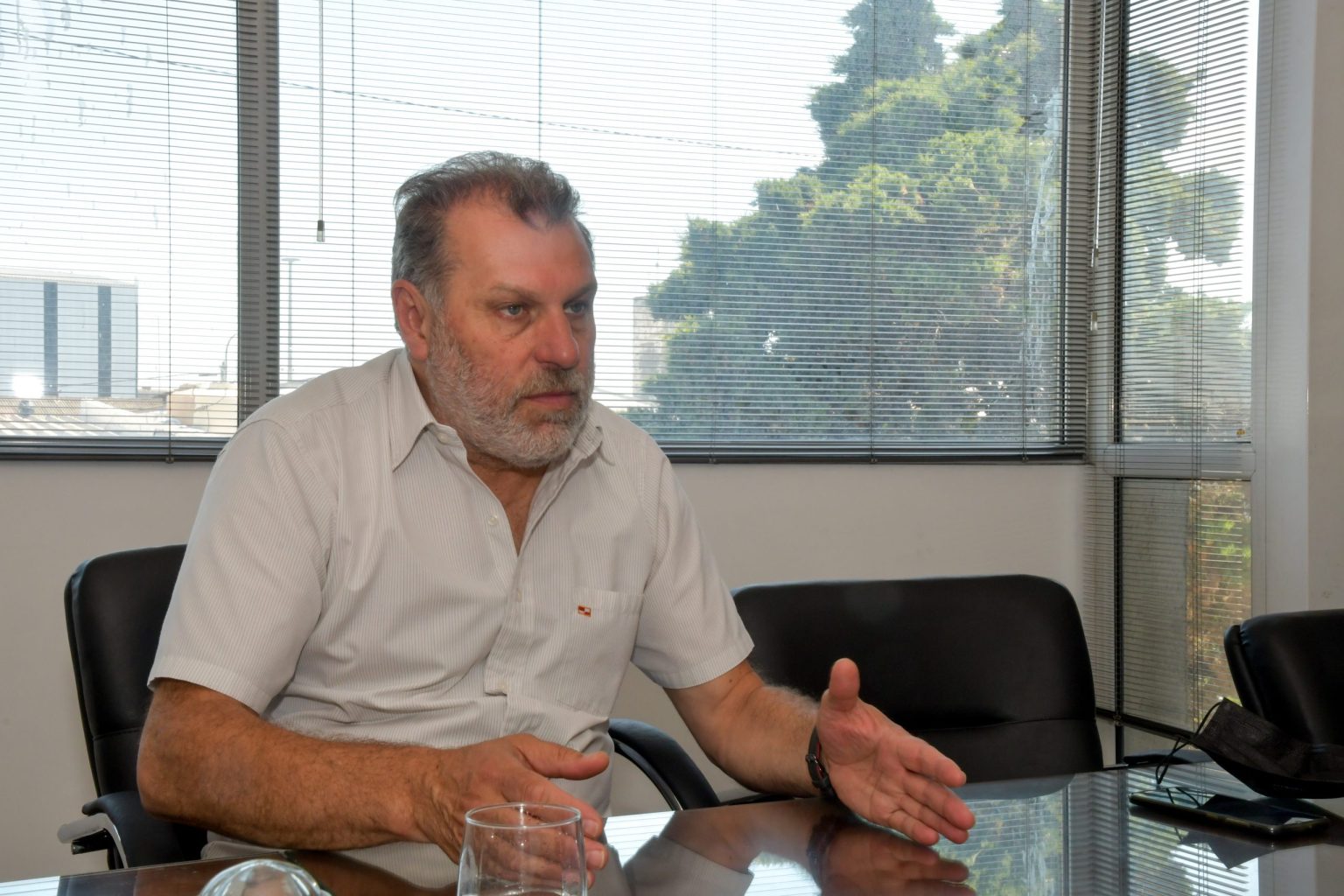 Gabriel Felizia. 鈥淣osotros somos un poco m谩s ordenados鈥︹