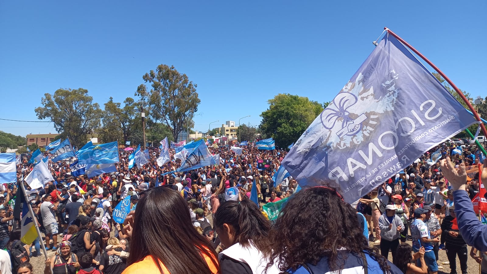 Chubut. El Gobernador Mariano Arcioni da Marcha Atrás, y deroga la LEY DE ZONIFICACIÓN MINERA