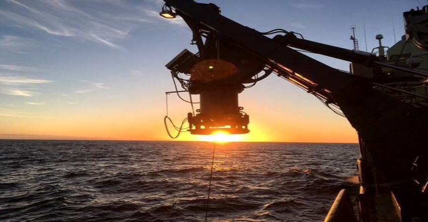 Explotación Petrolera costas afuera de Mar del Plata