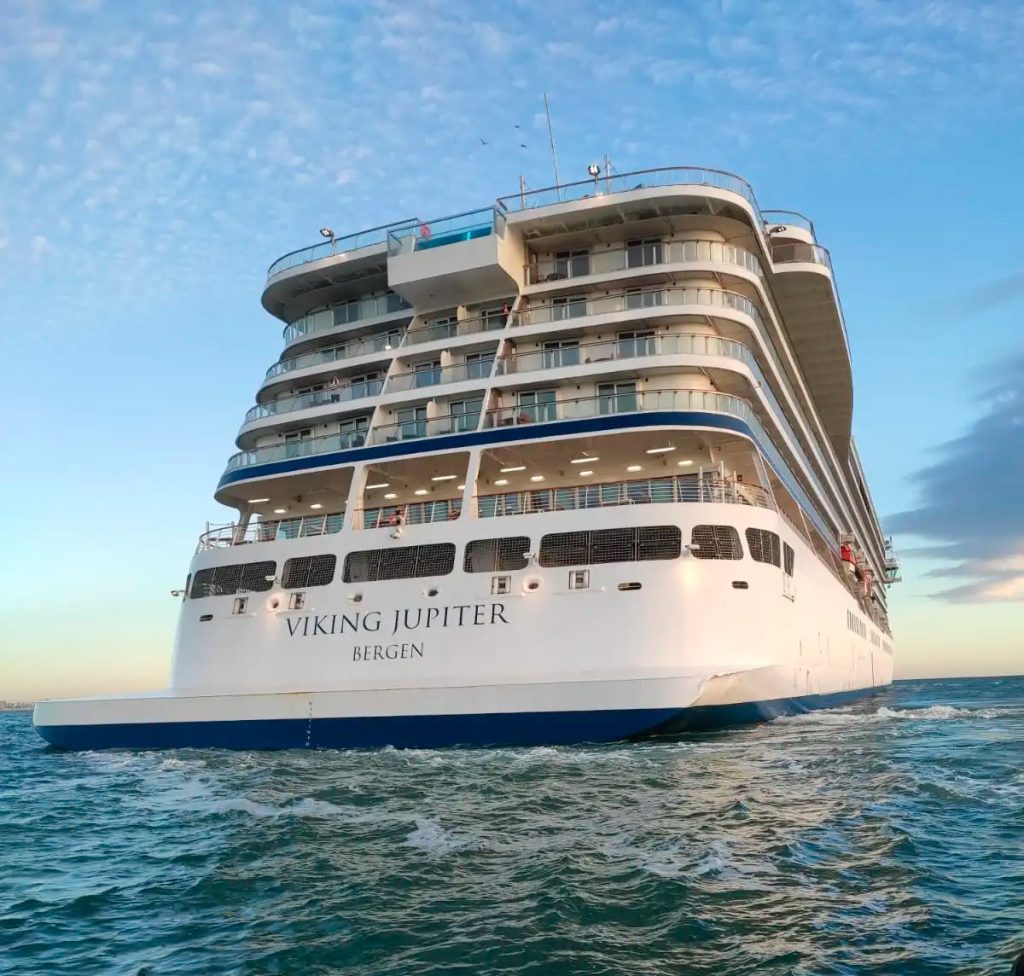 Crucero de Placer Viking Jupiter recaló en Mar del Plata