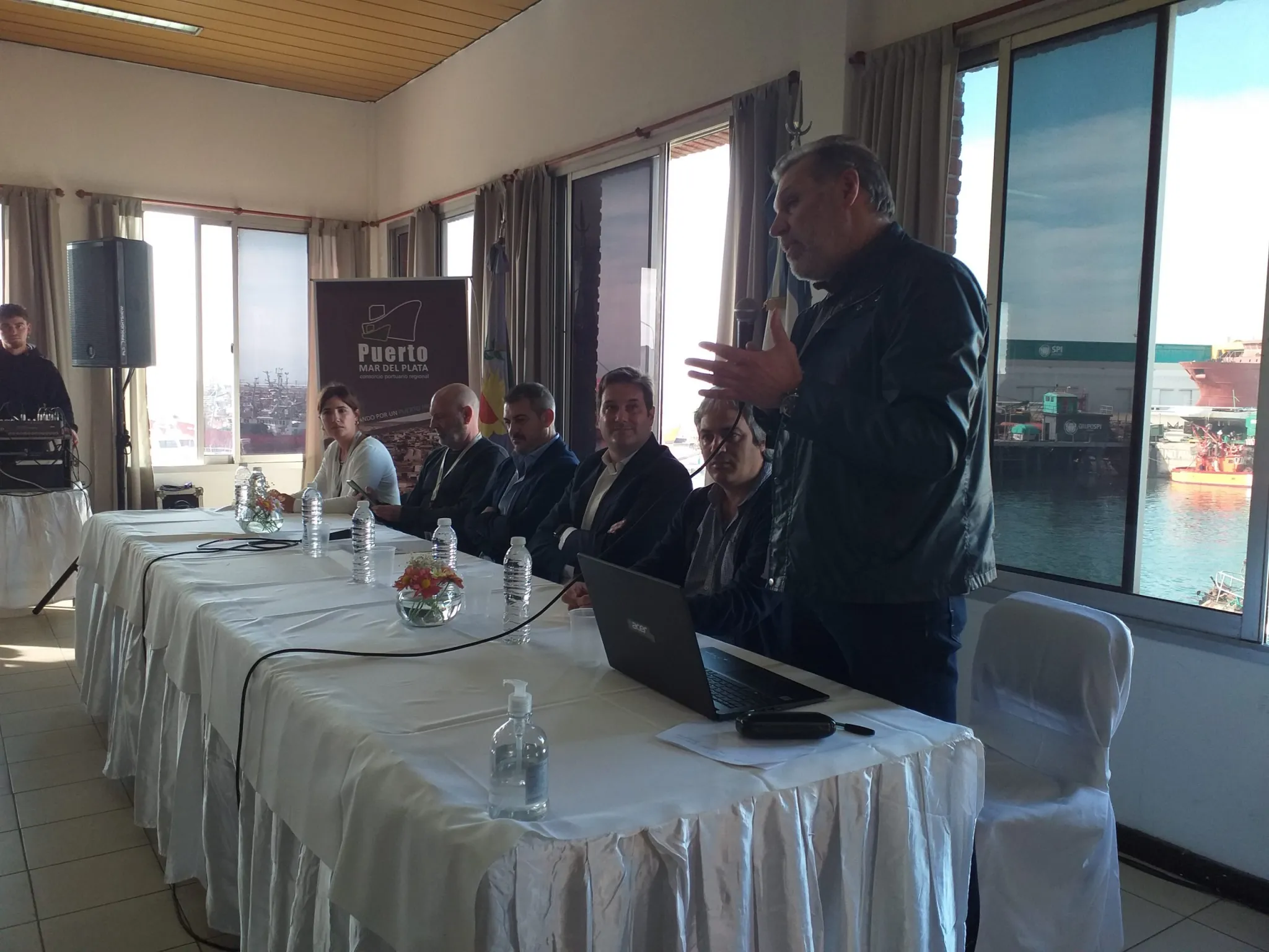 Aerolíneas Argentinas CARGO, ofreció bodega para exportar pescado fresco desde Mar del Plata