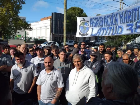 Sin acuerdo entre c谩maras empresarias y SICONARA, contin煤a el cese de actividades en fresqueros. El SOMU se declar贸 en estado de alerta