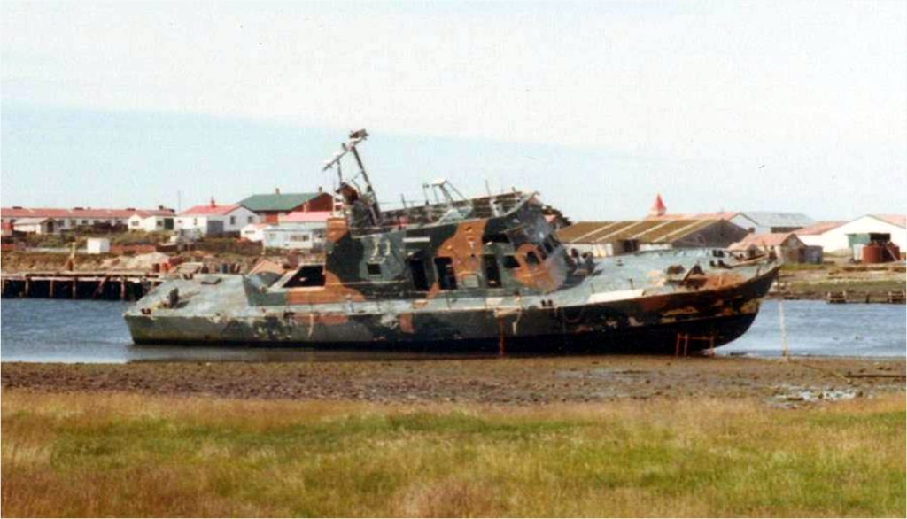La Prefectura Naval Argentina conmemora actos heroicos en la guerra de las Islas Malvinas