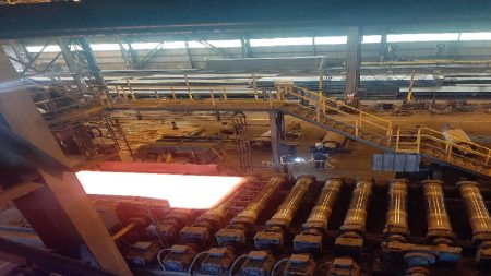 La industria naval celebra la producci贸n de chapas de acero naval grado A en nuestro pa铆s