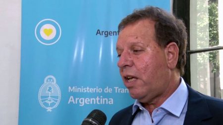 Desplazaron del cargo al Subsecretario de Puertos, V铆as Navegables y Marina Mercante, Leonardo E. Cabrera Dom铆nguez