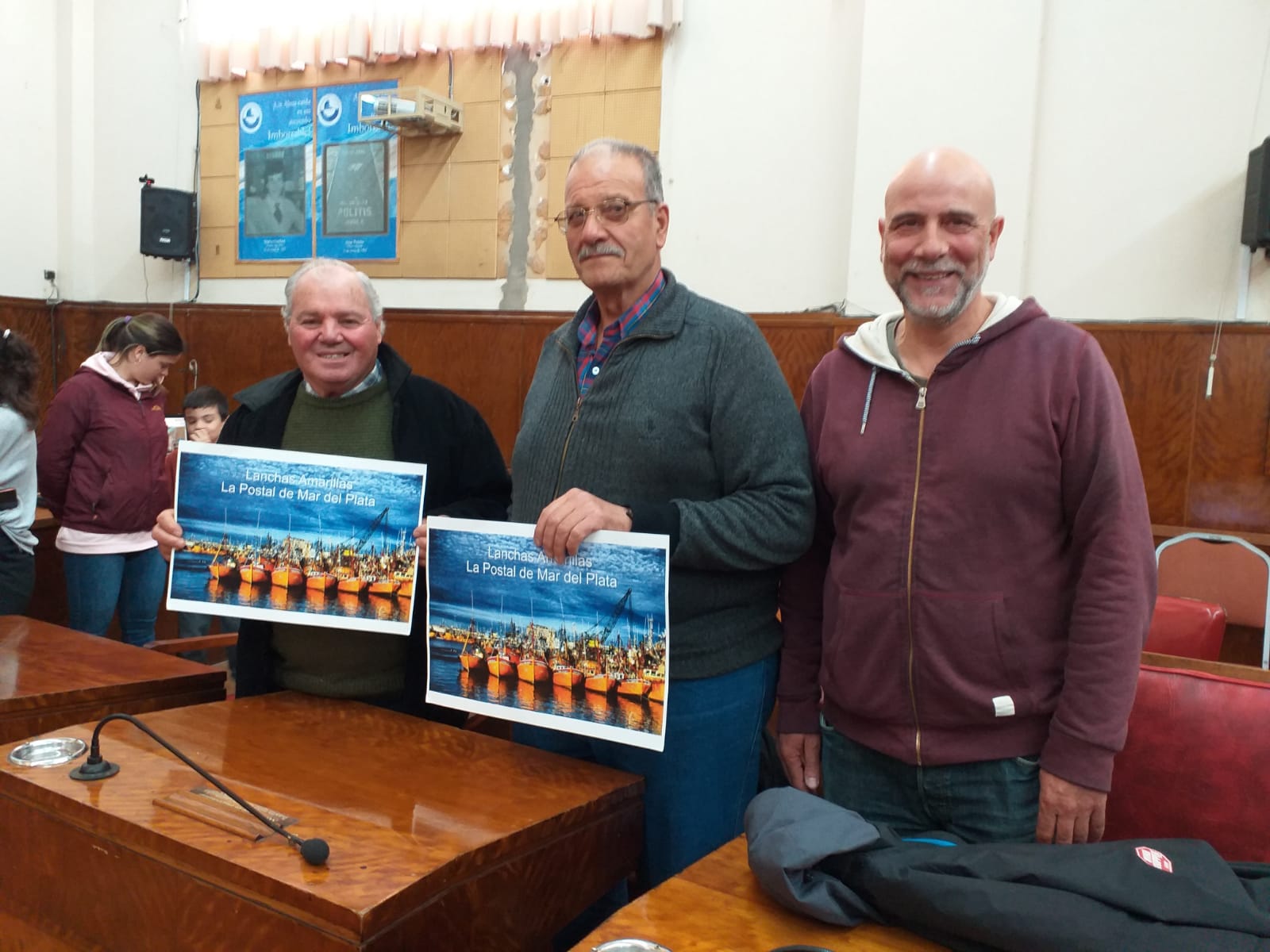Se impulsa proyecto para preservar las históricas lanchas amarillas de la banquina chica