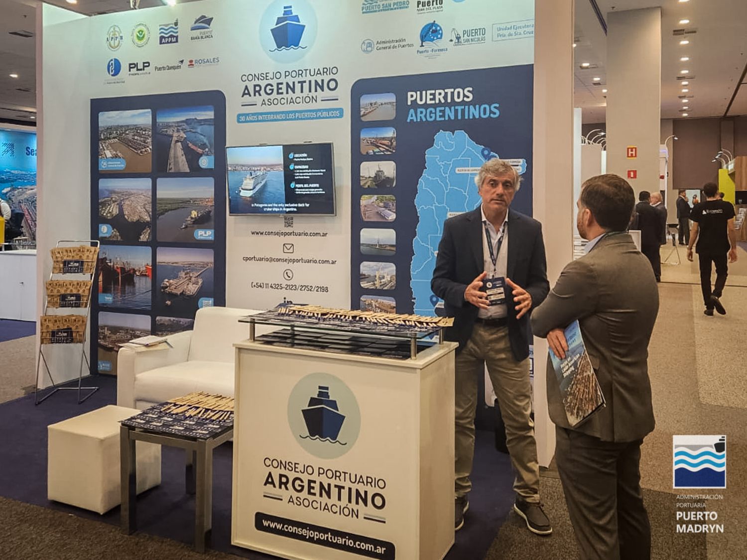 Autoridades de Chubut estuvieron en el Congreso Latinoamericano de Puertos en Santos, Brasil