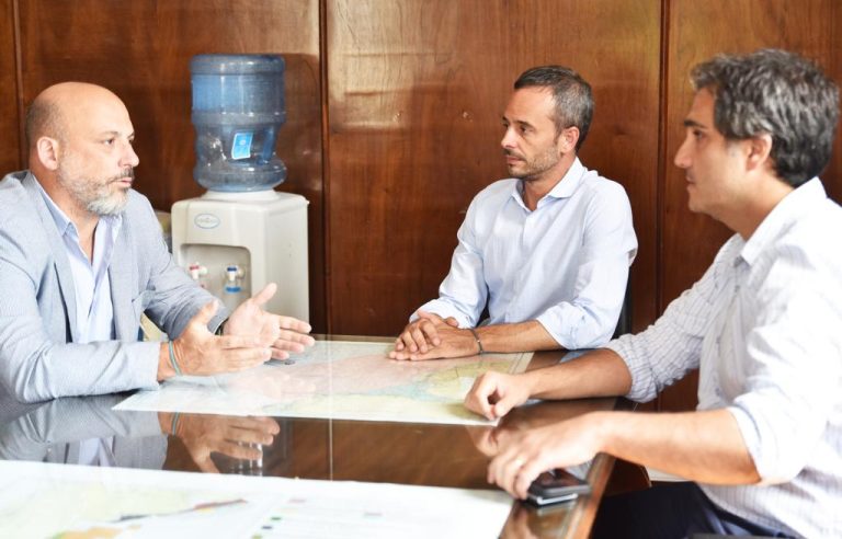 Firman convenio de cooperaci贸n cient铆fica sobre acuicultura