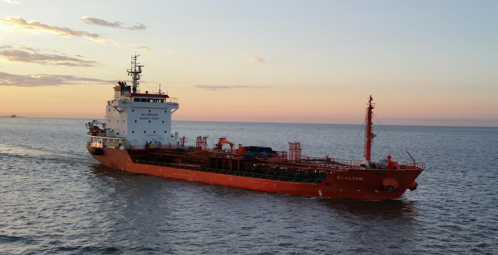 Sobre el perfil marítimo argentino ya no quedan pesqueros en operaciones. En la milla 201 más de 300 poteros chinos ya capturan el Calamar Illex