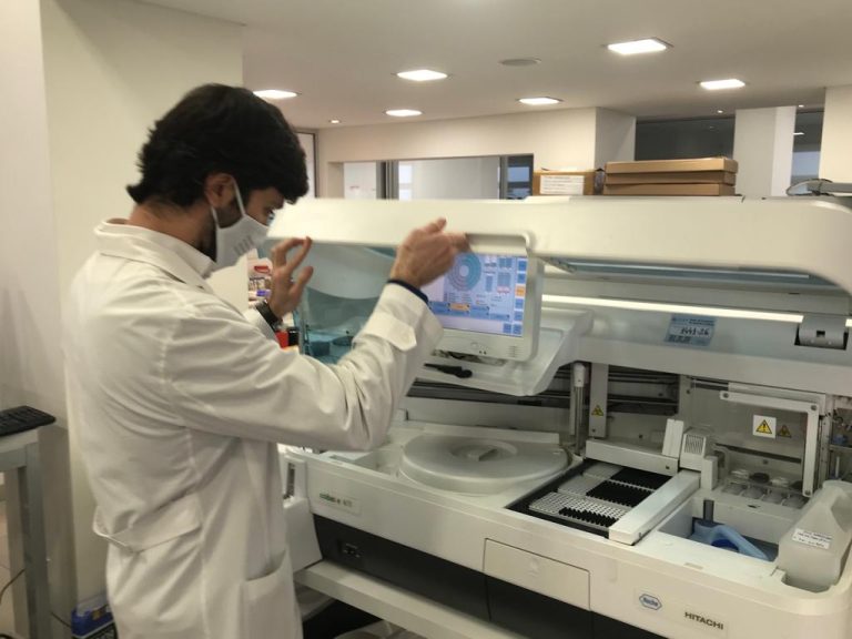 El INIDEP y el Laboratorio Fares Taie firmaron convenio