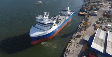 Industria naval Chile. Histórico, construyen el barco-transporte para peces vivos más grande de Latinoamérica