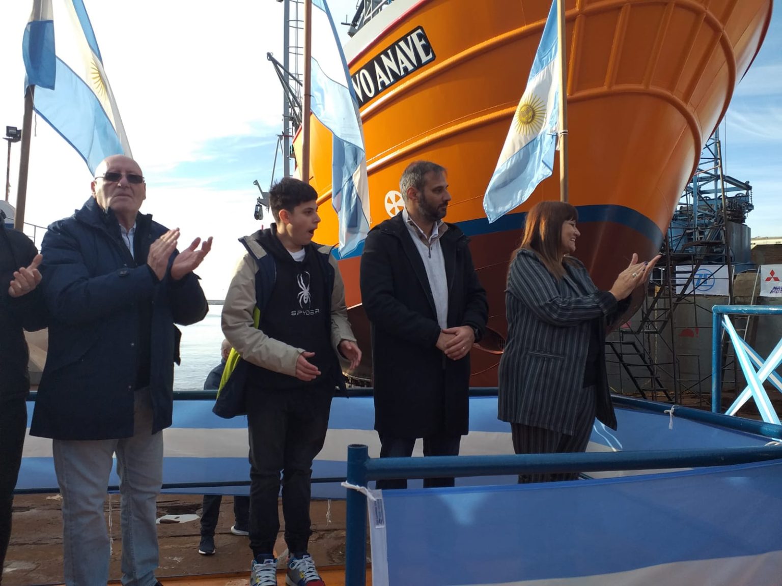 Raúl Cereseto, Contador Público Nacional, escritor y armador del flamante BP Nuevo Anave